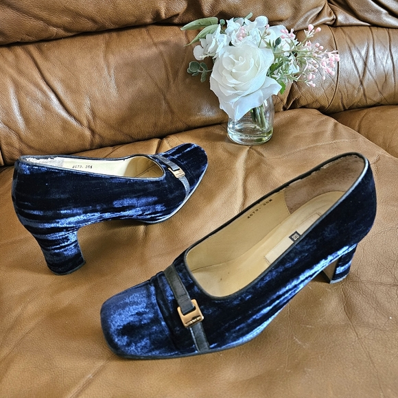 Givenchy Shoes - Women's Givenchy Blue Velvet Pump Heels Size 6 US